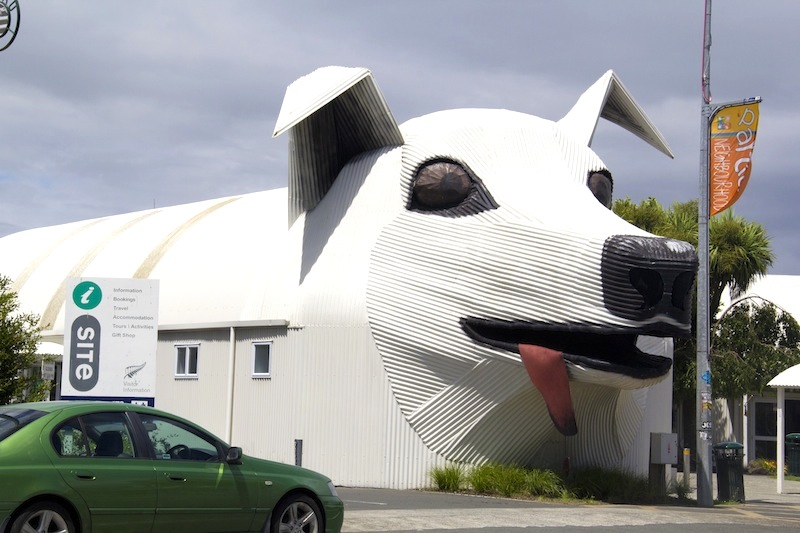 Tirau Big Dog Information Centre